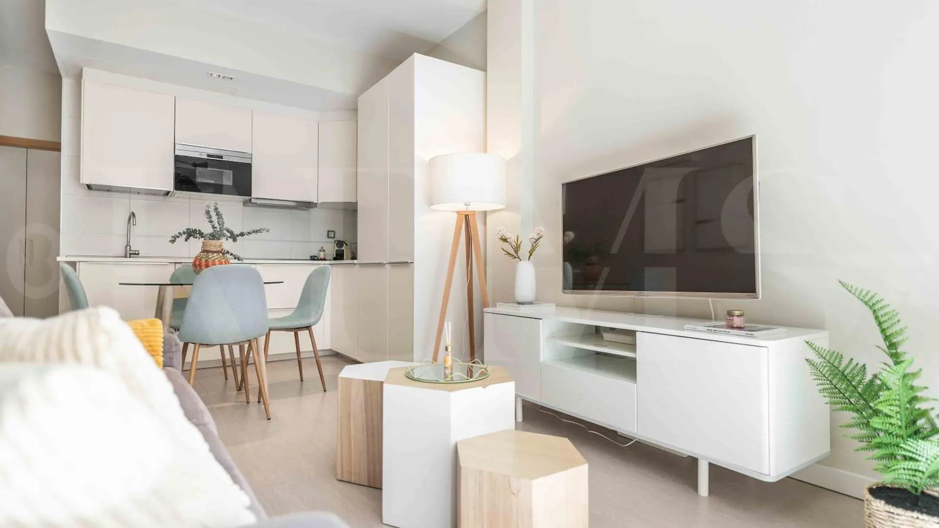 Adorable Flat With Private Parking In The Center By Rems Apartment Malaga
