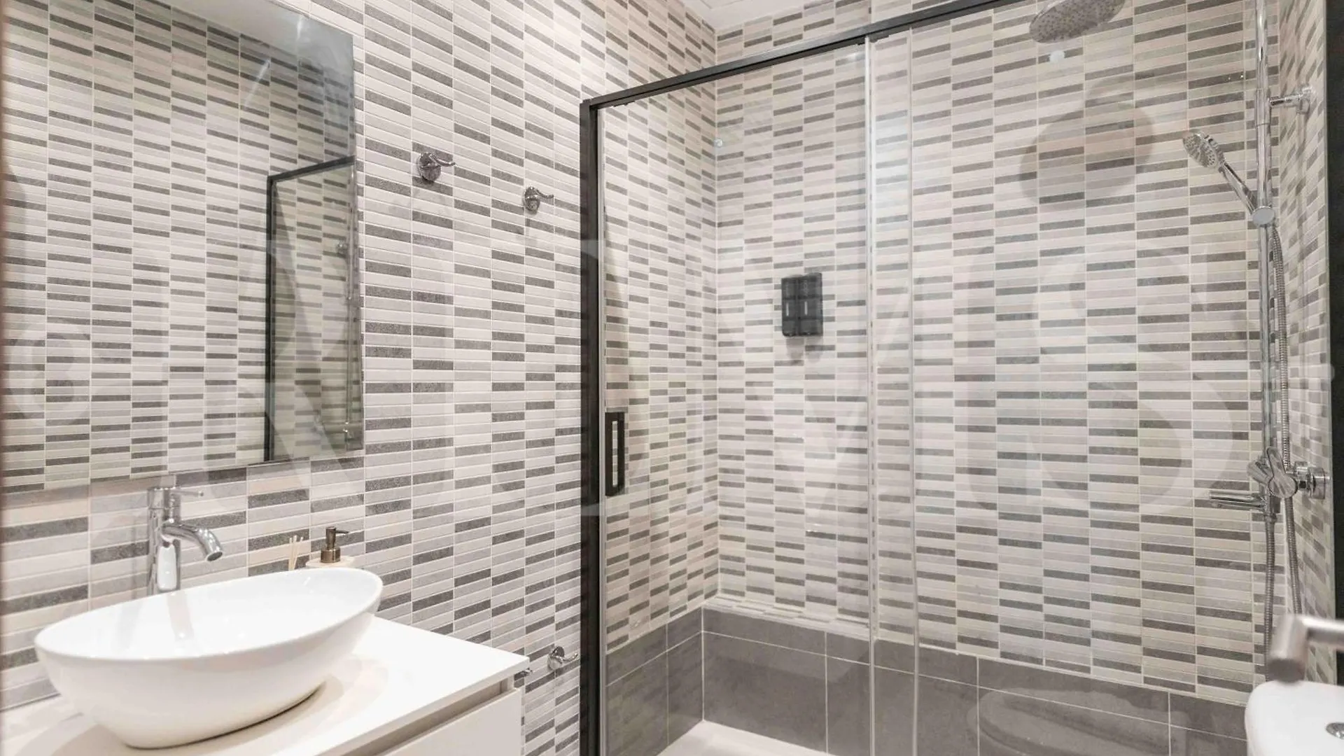Adorable Flat With Private Parking In The Center By Rems Apartment Malaga Spain