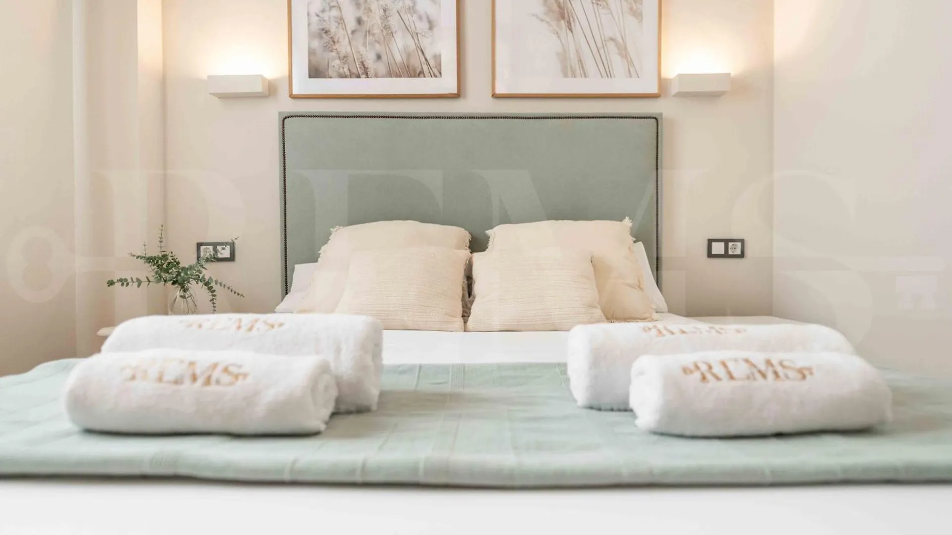Adorable Flat With Private Parking In The Center By Rems Apartment Malaga 0*,  Spain