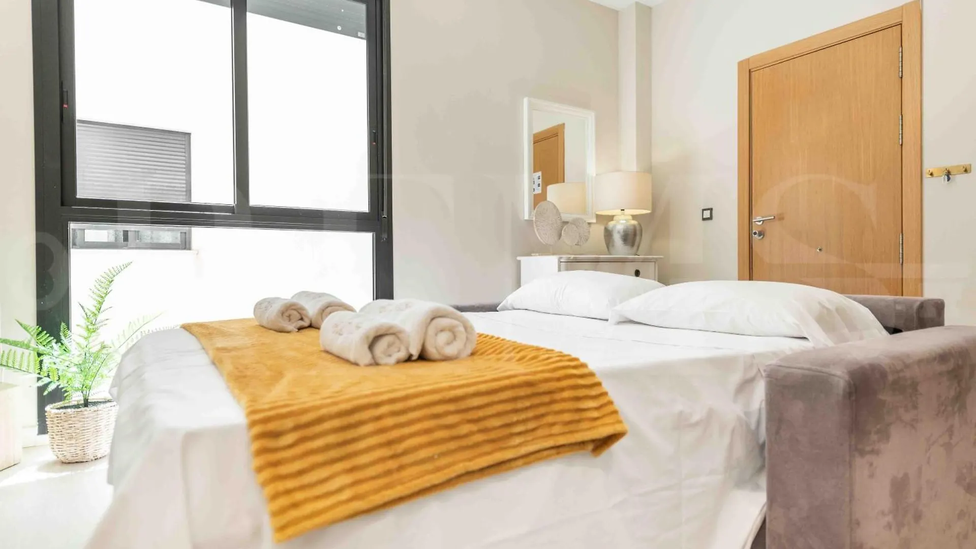 Adorable Flat With Private Parking In The Center By Rems Apartment Malaga Spain